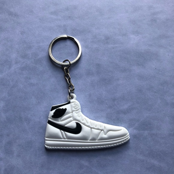 Nike Air Jordan Shoe Keychain - Picture 1 of 2